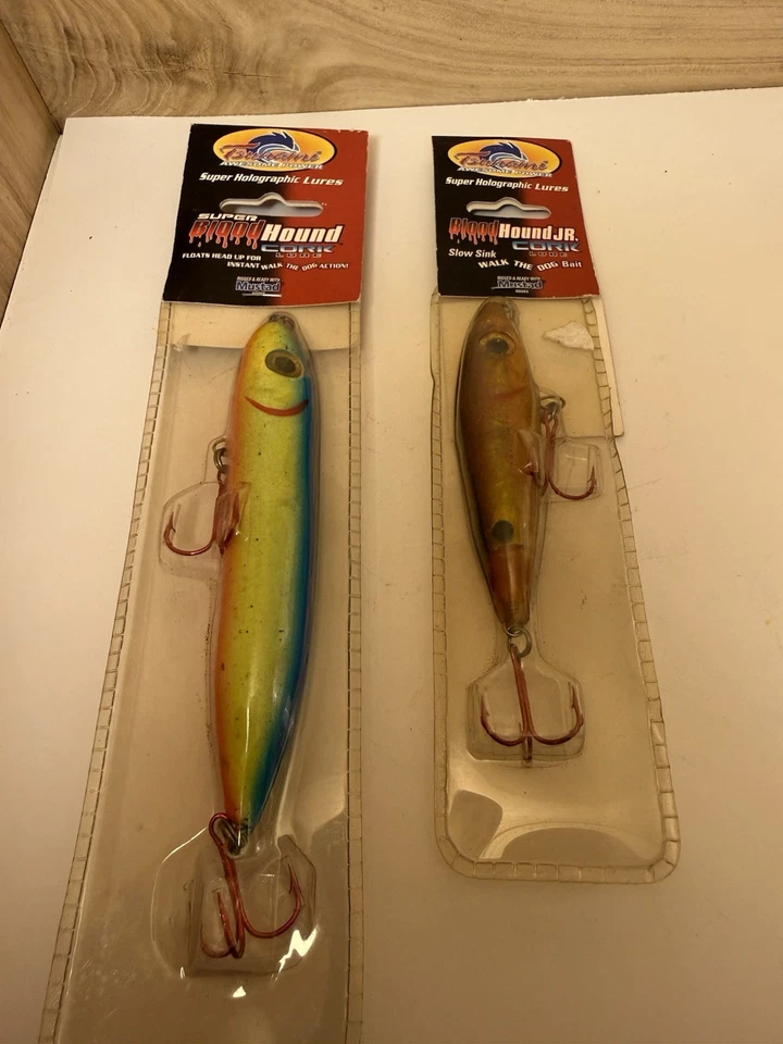 Lote de 2 Señuelos Tsunami Bloodhound - Corcho Super y Junior, Holográficos, Nuevos en Paquete Foto 1 de 4