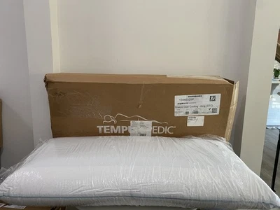 Tempur-Pedic Breeze  Dual Cooling Pillow, King, White, Open box/bag - Image 1 of 4