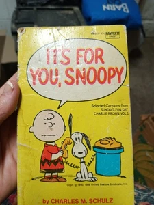 1971 Its For You Snoopy by Charles M Schulz Fawcett Paperback - Bild 1 von 4
