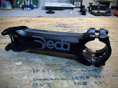 DEDA ELEMENTI Zero 2 1-1/8" Black  Alloy 130 mm 83 Degree Stem 156 Grams - Image 1 of 4