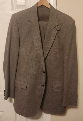 Stafford Men's 3 Piece Brown Plaid 100% Wool Suit 44 L Jacket 34 x 32 Pants - Image 1 of 4