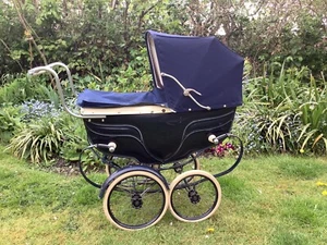 vintage silver cross dolls pram 1950’s/1960’s Julie model, good used condition - Picture 1 of 13