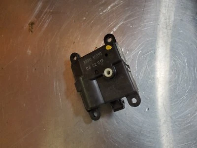 Actuador de control de aleta de ventilación de calefacción Nissan Infiniti Ex35 2008-2012 3J01030850 OEM Foto 1 de 4