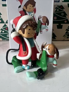 Junger Weihnachtsmann 1. in Serie Weihnachtsbaum Punze Andenken Ornament Neu im Karton - Bild 1 von 14