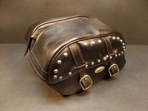 VINTAGE HARLEY DAVIDSON SADDLEMEN DESPERADO RIGID MOUNT SADDLEBAGS 3501-0470 - Picture 1 of 12