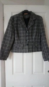 SMART DAMEN KLASSISCHE GRAU/SCHWARZ WOLLMISCHUNG KARIERTE JACKE Gr: 12 sehr guter Zustand - Bild 1 von 2