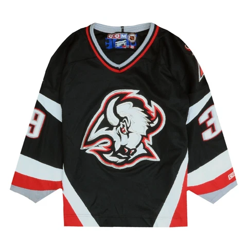 Vintage Buffalo Sabres Dominik Hasek CCM Hockey Jersey Size Medium 90s NHL Cover