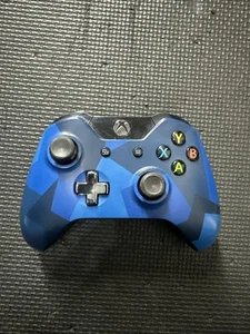 Microsoft Xbox One Controller Midnight Forces Special Edition Blue Model 1708 - Picture 1 of 6