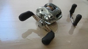 SHIMANO SCORPION Mg 1000 Right Handle Bait Casting Reel Snakehead Seabass B5599 - Picture 1 of 4