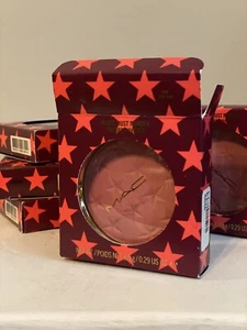 MAC Nutcracker Collection, Magic Dust Powder YUM YUM YUM Pink Blush, New In Box - Picture 1 of 3
