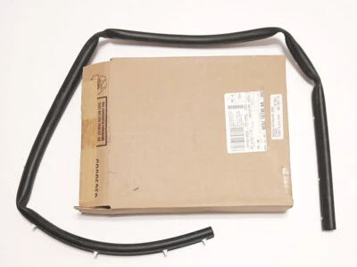 Оригинальная уплотнительная полоска для капота Ford Lincoln Zepher MKZ 2006–2012 годов выпуска 6E5Z-16740AA - Изображение 1 из 4