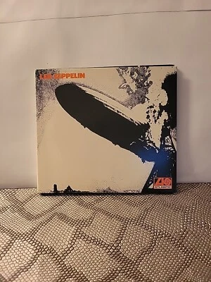 Led Zeppelin  Led Zeppelin 2 CDs & Booklet Digipak - Image 1 of 4