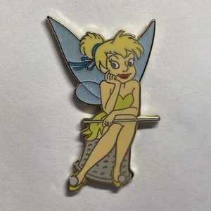 Disney Pin Tinker Bell Sitting On Thimble Holding Wand Hand On Cheek 2003 - Picture 1 of 1