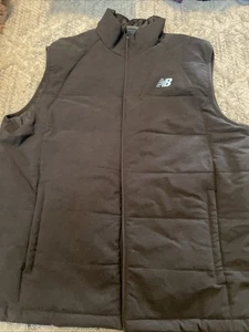 New Balance Men’s Gray Vest Size XL NWT  - Picture 1 of 4