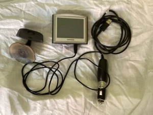 TomTom One Mit Auto Ladekabel Scheibenhalterung Gummi Defekt - Bild 1 von 4