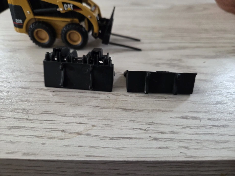 Juego de equipo de construcción fundido a presión Caterpillar escala 1:50 Foto 1 de 4