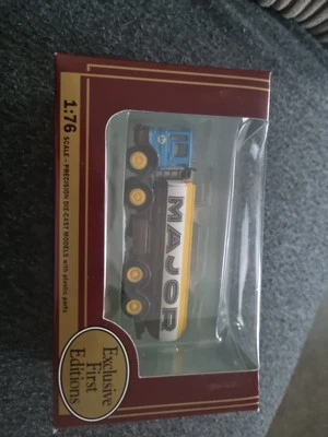 EFE 1/76 Scale 22301 Leyland 4 axle tanker Major - Image 1 of 2