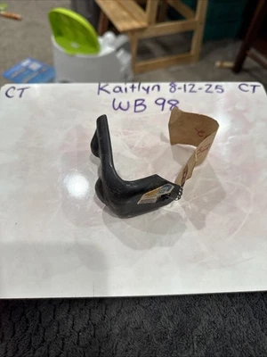 Chevrolet Chevelle GMC Sprint 1973 parachoques delantero amortiguador soporte 325292 nuevo en stock Foto 1 de 3