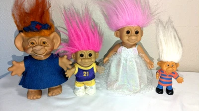 Lote De Colección 4 Muñecas Troll Baloncesto Troll, Uneeda Años 60 Wishkin, Tracey, Norfin Foto 1 de 4