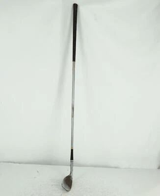 Wilson Round Up 7 Iron Golf Club - Image 1 of 4