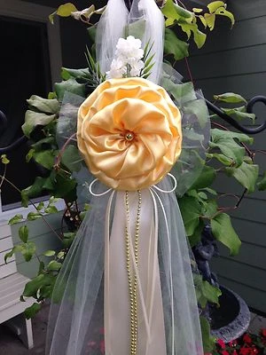 JUEGO DE 6 Decoraciones de Boda Silla Amarilla Arcos Banco Pasillo Iglesia Decoración. Foto 1 de 4