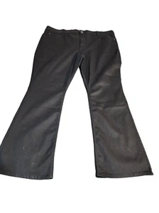 Lee Women’s 24M Plus Mid-Rise Bootcut Black Denim Jeans NWT Plus Size - Picture 1 of 8