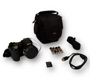 Cámara Nikon Coolpix L110 con estuche de transporte y más - Imagen 1 de 16