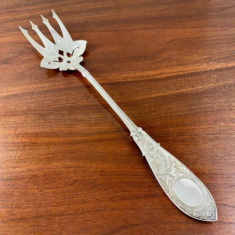 COLOSSAL WHITING STERLING SILVER SERVING FORK ARABESQUE 1875 NO MONOGRAM 12 1/2" Cover