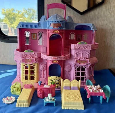 Vintage Fisher-Price Sweet Streets Dollhouse Hotel with Accessories - Image 1 of 4