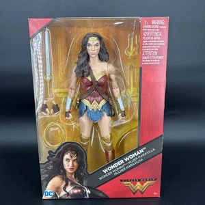 DC Comics Multiverse Wonder Woman.  Mint - Picture 1 of 10