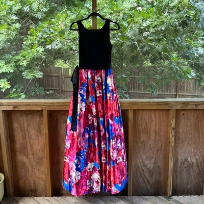 Betsy & Adam Women's Floor Length Satin Skirted Formal Dress Size 8 - Image 1 of 4