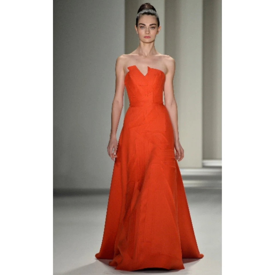 Vestido Carolina Herrera Otoño 2014 Apliques Geométricos Pasarela Trash The Dress Foto 1 de 4