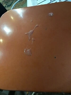 Ford Mustang 1979-86 puerta de llenado de combustible Foxbody Ford Fairmont con tornillos de montaje Foto 1 de 4