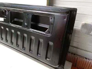 ✅✅✅ MR125932 hayon pour MITSUBISHI L 200 (K6 7) 2500 TD AMERICAN SPORT (4-PTAS.) - Picture 1 of 8