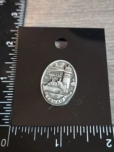Prendedor ligero Cape Cod peltre macizo recuerdo turístico ig de viaje - Imagen 1 de 2