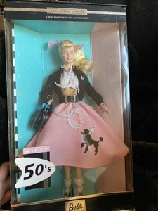 Mattel Nifty 50er Barbie Puppe #27675 BRANDNEU nie verpackt - Bild 1 von 7