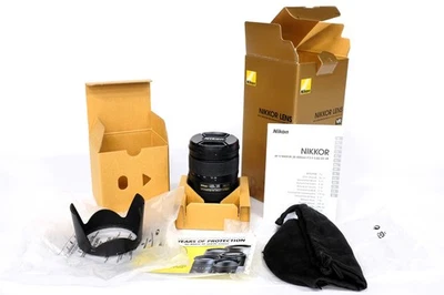 Nikon AF-S NIKKOR 28-300mm f/3.5-5.6G ED VR Lens -- NEAR MINT CONDITION IN BOX - Image 1 of 4