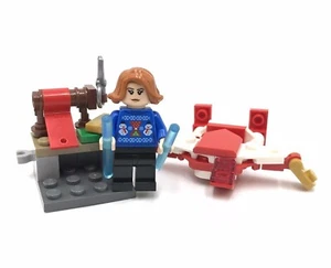 LEGO Black Widow Holiday Sweater minifigure 76267 Advent Marvel Super Heroes - Picture 1 of 3