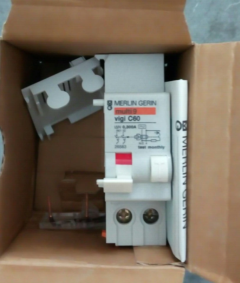 Merlin Gerin Vigi C60 26583 Differential Block 2P 25A 300mA - Image 1 of 1