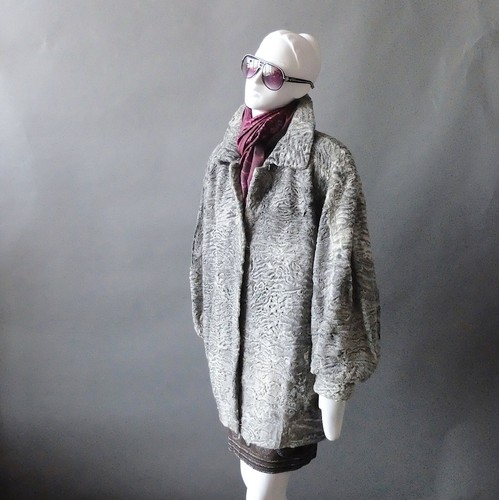 Cappotto di pelliccia di agnello persiano GIVENCHY alta pelliccia anni '80 taglia S 6 8 inverno vintage