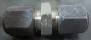 Parker 8- LHBU-SS Large Hex Union - Picture 1 of 1
