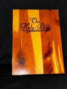 Vintage Holy Bible Memorial Edition Concordance Protestant Cedar Wood Box Unused - Picture 1 of 4