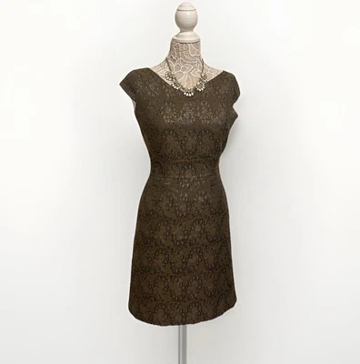 Tocca Dress Size 2 Knee Length Capped Sleeves V-Neck Side Zipper Designer  - Image 1 of 4