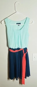 Lindo Vestido BCX Dos Tonos Aqua y Azul Marino con Cinturón Salmón Talla XS (B9) - Imagen 1 de 6
