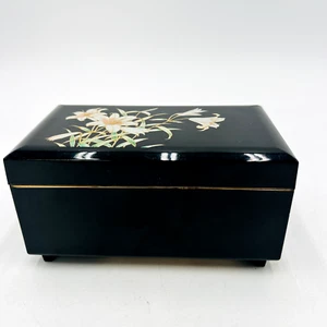 Otagiri Black Lacquer Lily 5" Rectangle Jewelry & Music Box - Made in Japan - Picture 1 of 8