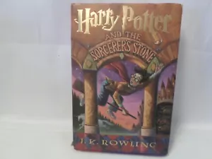 Harry Potter & The Sorcerer's Stone Hardcover Book 1998 1st American Edition - Imagen 1 de 13