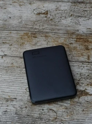 Western Digital Elements Portable 1TB externe Festplatte - Bild 1 von 2