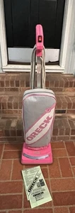 Oreck XL U3761HHPK Xtended Life Upright Pink Vacuum Used + 2 New Bags - Picture 1 of 8