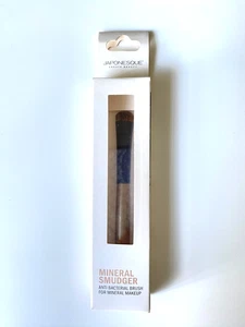 Japonesque Makeup Mineral Smudger & Detailer Brush - Picture 1 of 4
