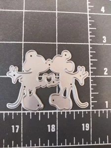 Universal Die Cut Tool Emboss Mouse Vacation Cruise Kissing Valentine Mice - Picture 1 of 2